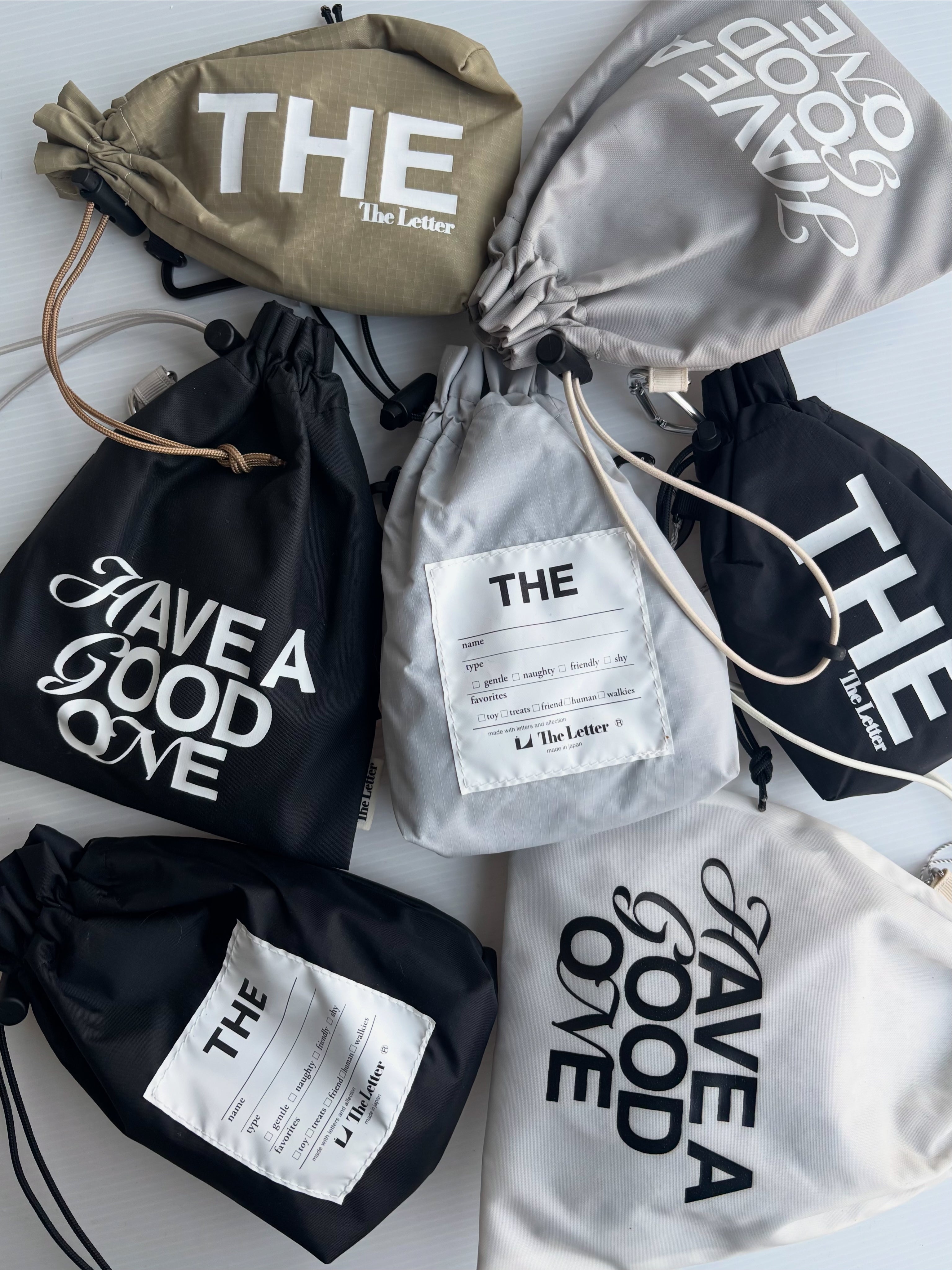 eco/THE mini マルチポーチM(ブラック/ライトグレー)