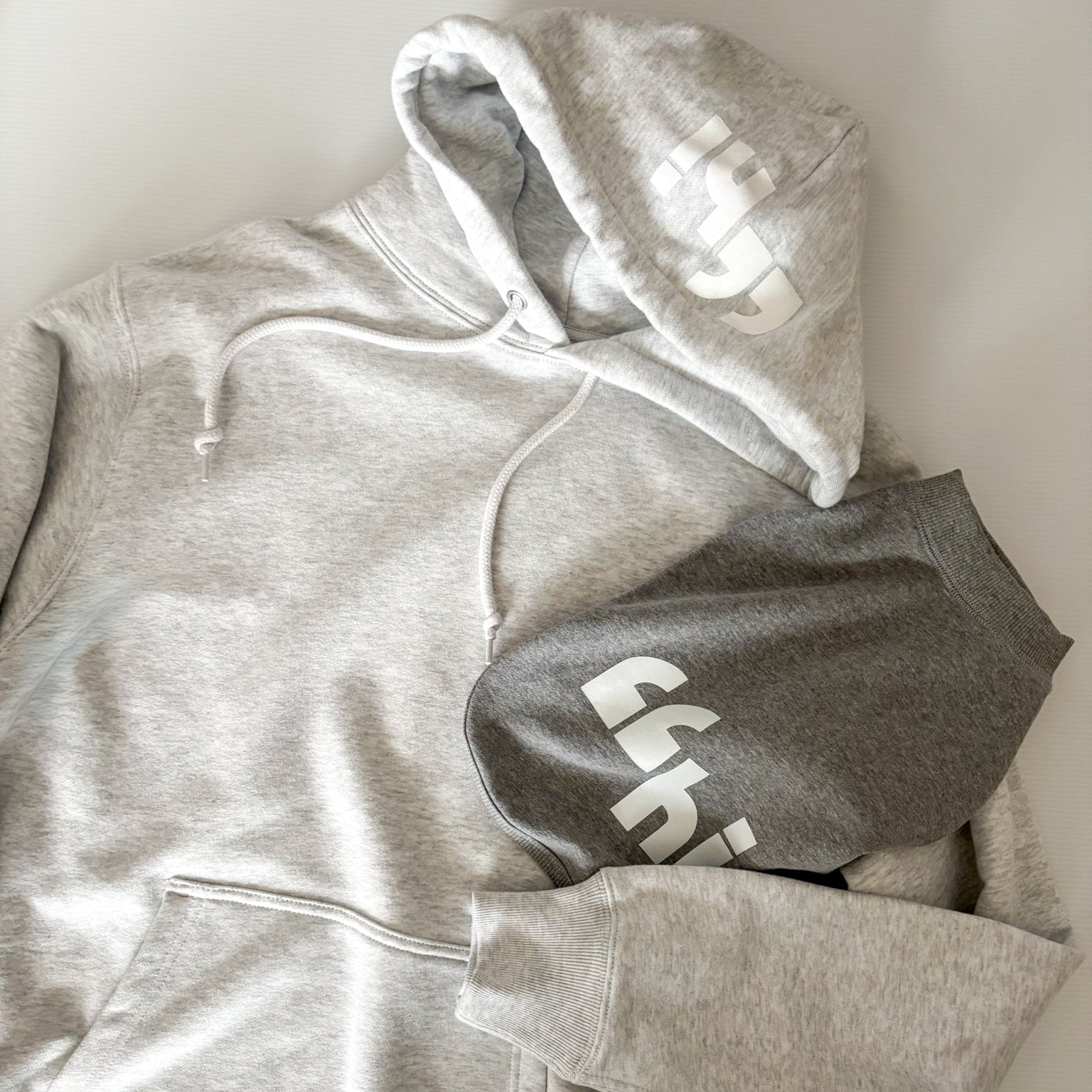 ヘヴィーウェイト裏毛hi オーナーズ フーディー (ブラック、ライトグレー)