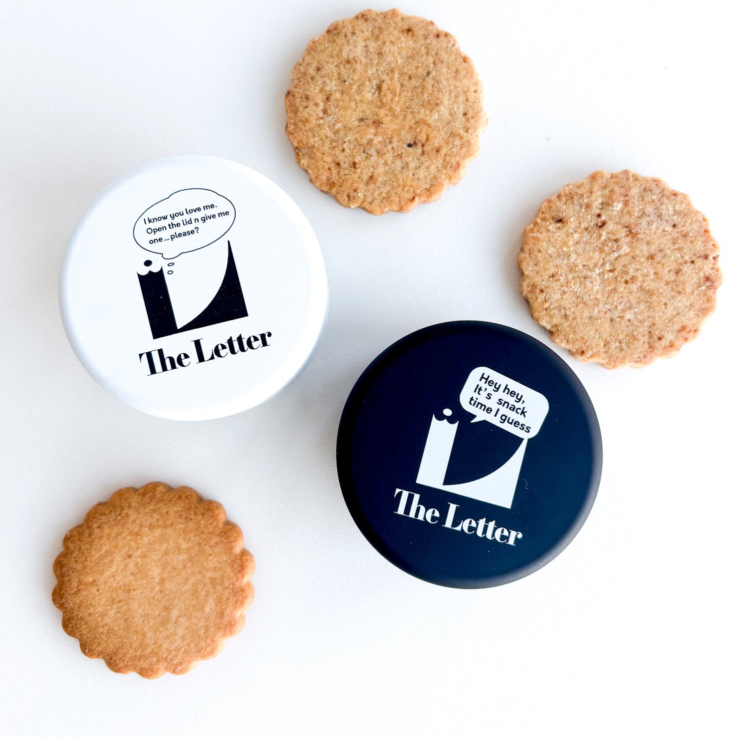 The Letter トリーツ缶(ブラック/ホワイト)