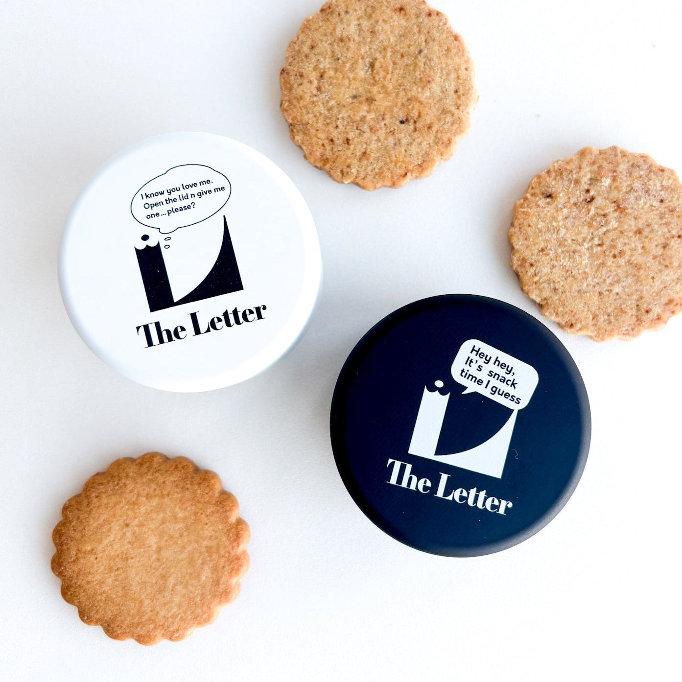 The Letter トリーツ缶(ブラック/ホワイト)